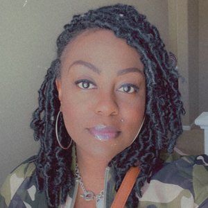 Meet your Posher, Rhonda